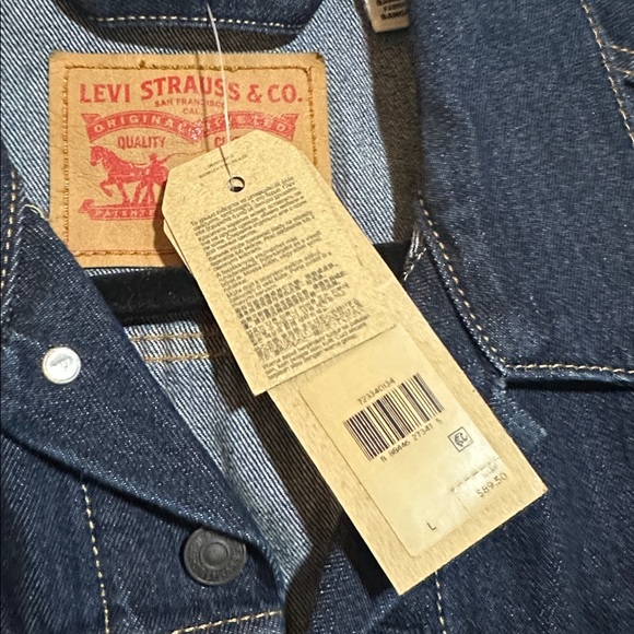 Levi’s denim jacket - Picture 3 of 4